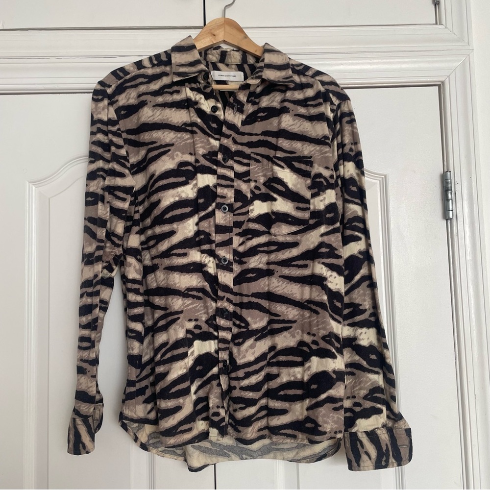 Urban Outfitters Zebra Flannel size Small